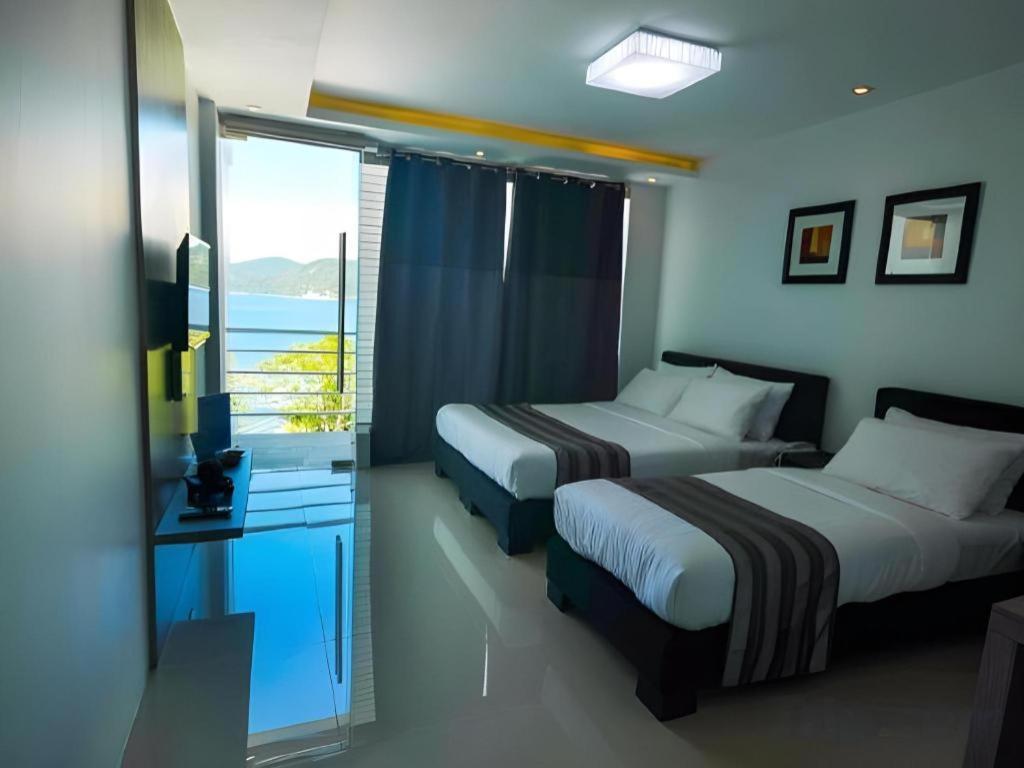 Anilao Awari Bay Resort Batangas Exterior foto
