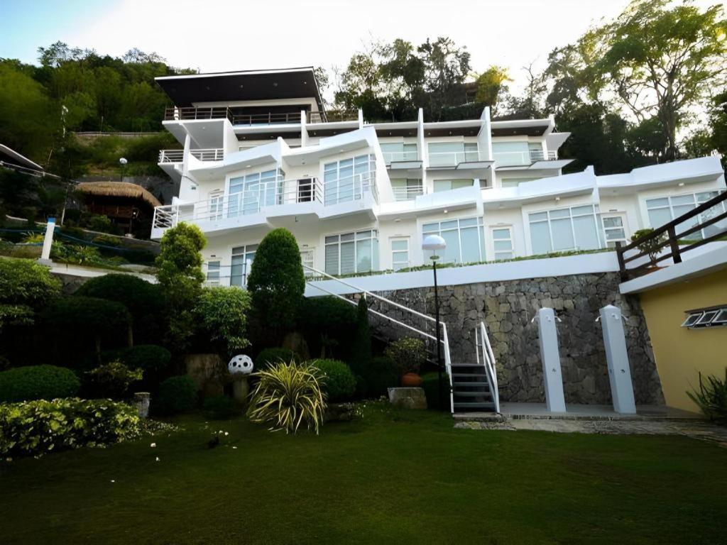 Anilao Awari Bay Resort Batangas Exterior foto